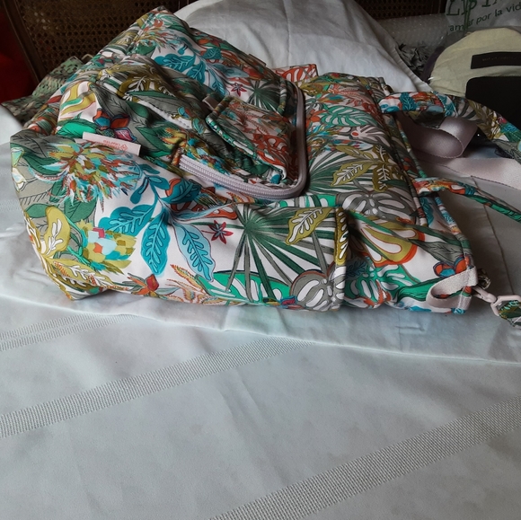 NEW Vera Bradley Utility Tote - Picture 12 of 13